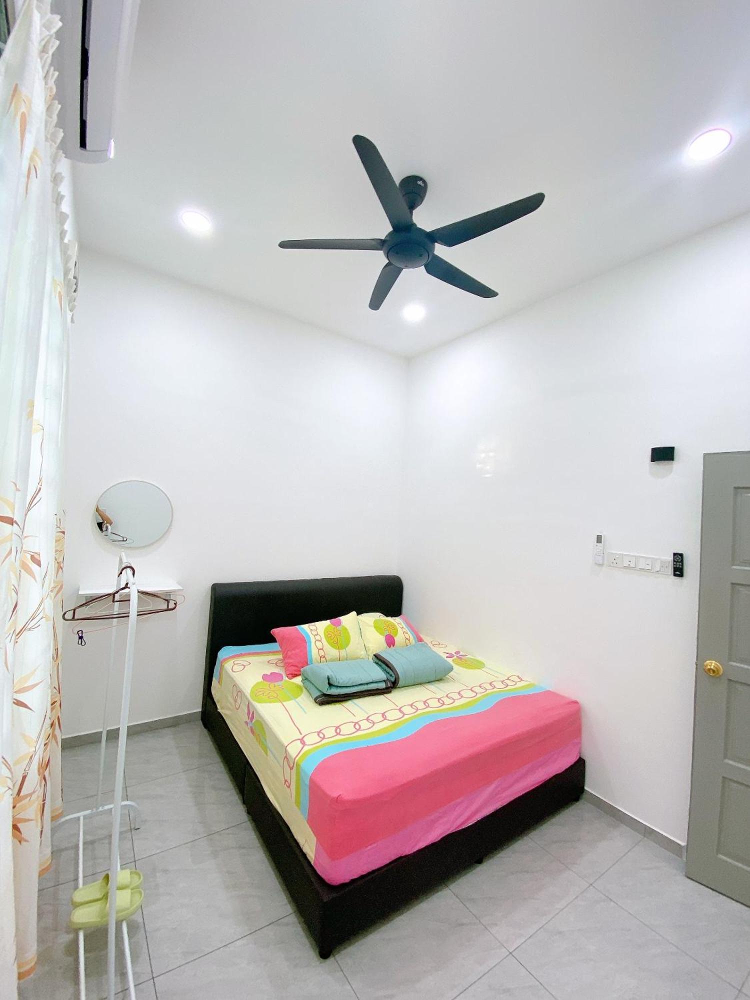 Rumah percutian 79 Village Muar